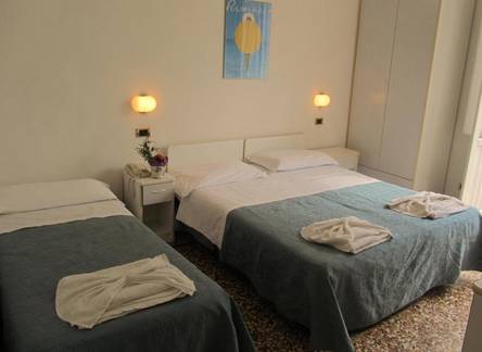 Отель Hotel Italia