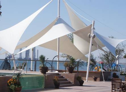 Отель The Crescent Beach Hotel Baku