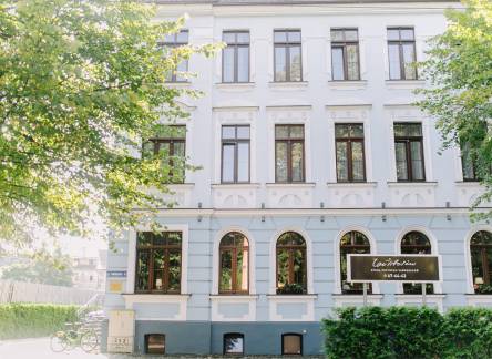 Отель Чайковский
