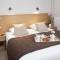 Отель Inter-Hotel les Nations