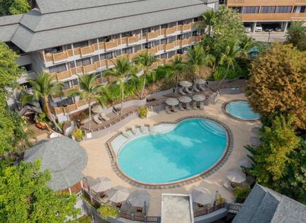 Отель Holiday Inn Resort Krabi Ao Nang Beach