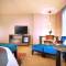 Отель Harper Kuta Hotel by Aston Hotels