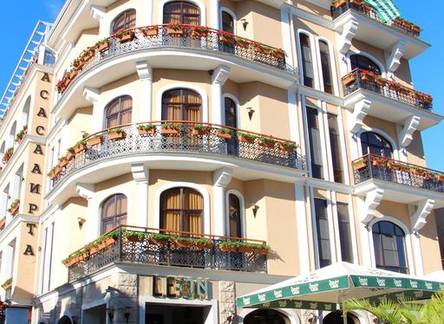 Отель Leon Boutique Hotel