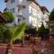 Отель London Hotel