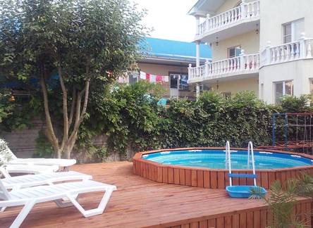 Отель Yucca Guest House
