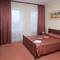 Отель Golden Coast Hotel