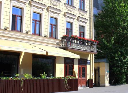 Отель Mary Hotel