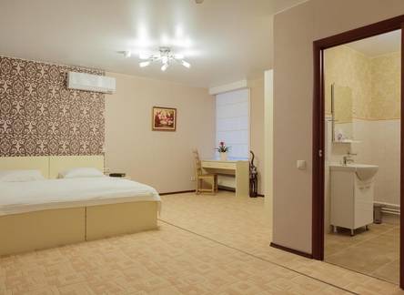 Отель Amber Hotel