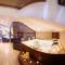 Отель Majestic Boutique Hotel Deluxe