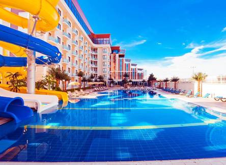 Отель Elegance Resort Hotel Spa-Wellness & Aqua