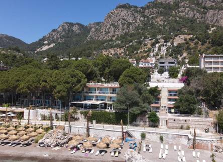 Отель Pine Beach Boutique Hotel