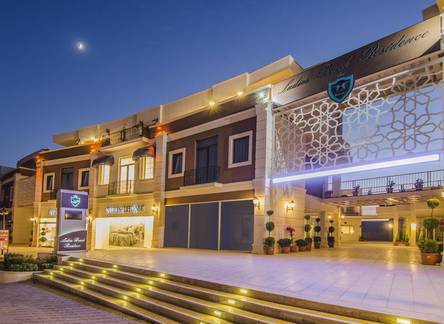 Отель Ladies Beach Residence