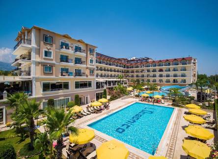 Отель L'Oceanica Beach Resort Hotel