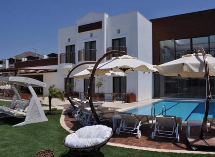 Отель Small Beach Hotel