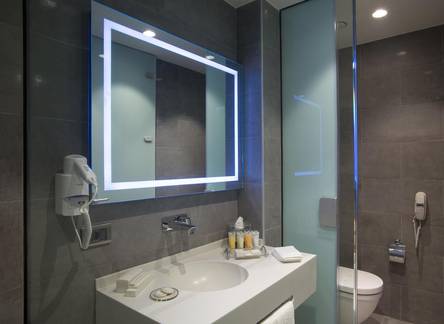 Отель Tav Airport Hotel Izmir