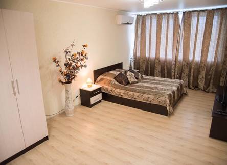 Отель Apartment on Mira 70A