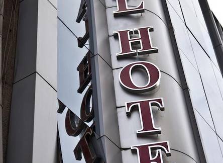 Отель Lal Hotel