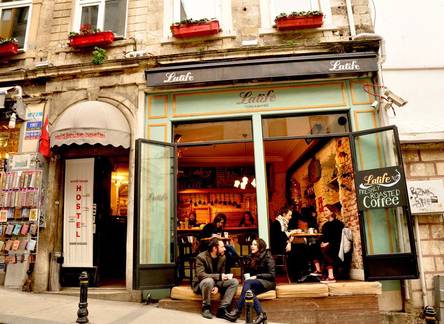Отель World House Hostel