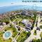 Отель Walnut Shell Hotel