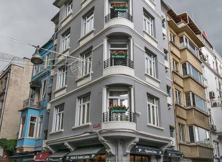 Отель IQ Hotel