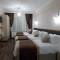Отель BeyazitHan Suites