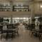 Отель Isfanbul Holiday Home & Suites