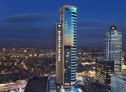 Отель Wyndham Grand Istanbul Levent