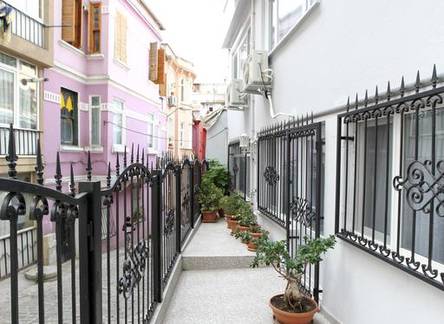 Отель Patika Suites
