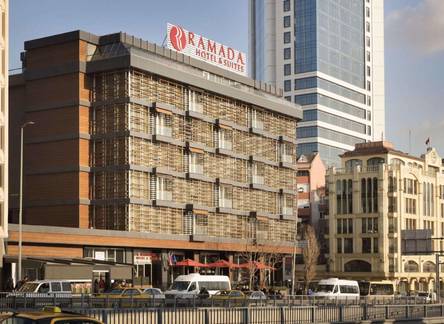 Отель Ramada Hotel & Suites by Wyndham Istanbul Sisli