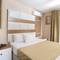 Отель La Pazza Suites