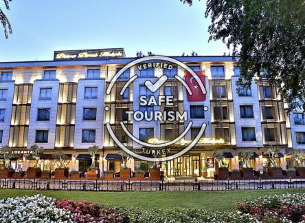 Отель Dosso Dossi Hotels Downtown