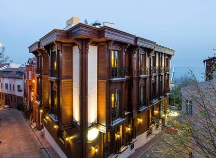 Отель GLK PREMIER Sea Mansion Suites Spa