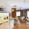 Отель Renata Suites Boutique Hotel