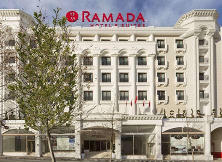 Отель Ramada Hotel & Suites by Wyndham Istanbul/Merter