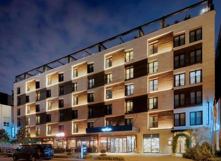 Отель Novotel Istanbul Bosphorus Hotel