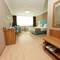 Отель Golden Lounge Hotel