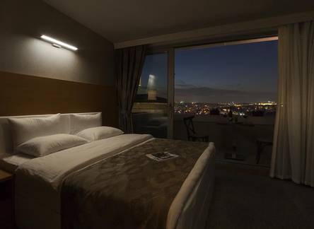 Отель Mien Suites Istanbul