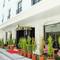 Отель Royal Inci Airport Hotel
