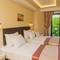 Отель Grand Naki Hotel