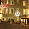 Отель Apple Tree Hotel