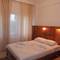 Отель Hotel Truva