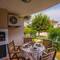 Отель Sunset Beach Villas and Apartments