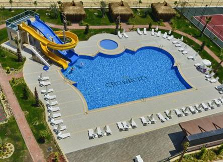 Отель Crown City Apartments