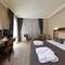 Отель Sueno Hotels Beach