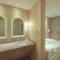 Отель Han Deluxe Hotel