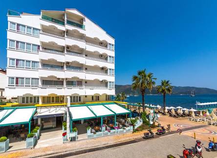 Отель Honeymoon Beach Hotel