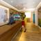 Отель Honeymoon Beach Hotel
