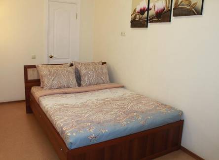 Отель Podushka Apartment at Amursky Bulvar 17