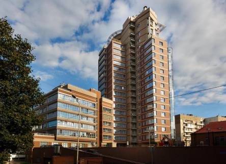 Отель Crown39 