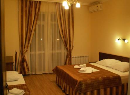 Отель Hotel Kamelot
